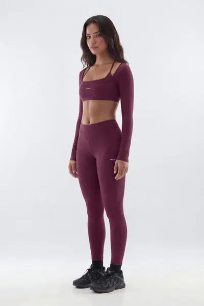 https://cdn.shopify.com/s/files/1/0293/9277/files/03-25-26_S9_PM_23_B125SB1309_Merlot_JG_IM_18-54-38_0720-5_3__ES_ES_ES_JA.jpg?v=1776113153&with=400&height=600
