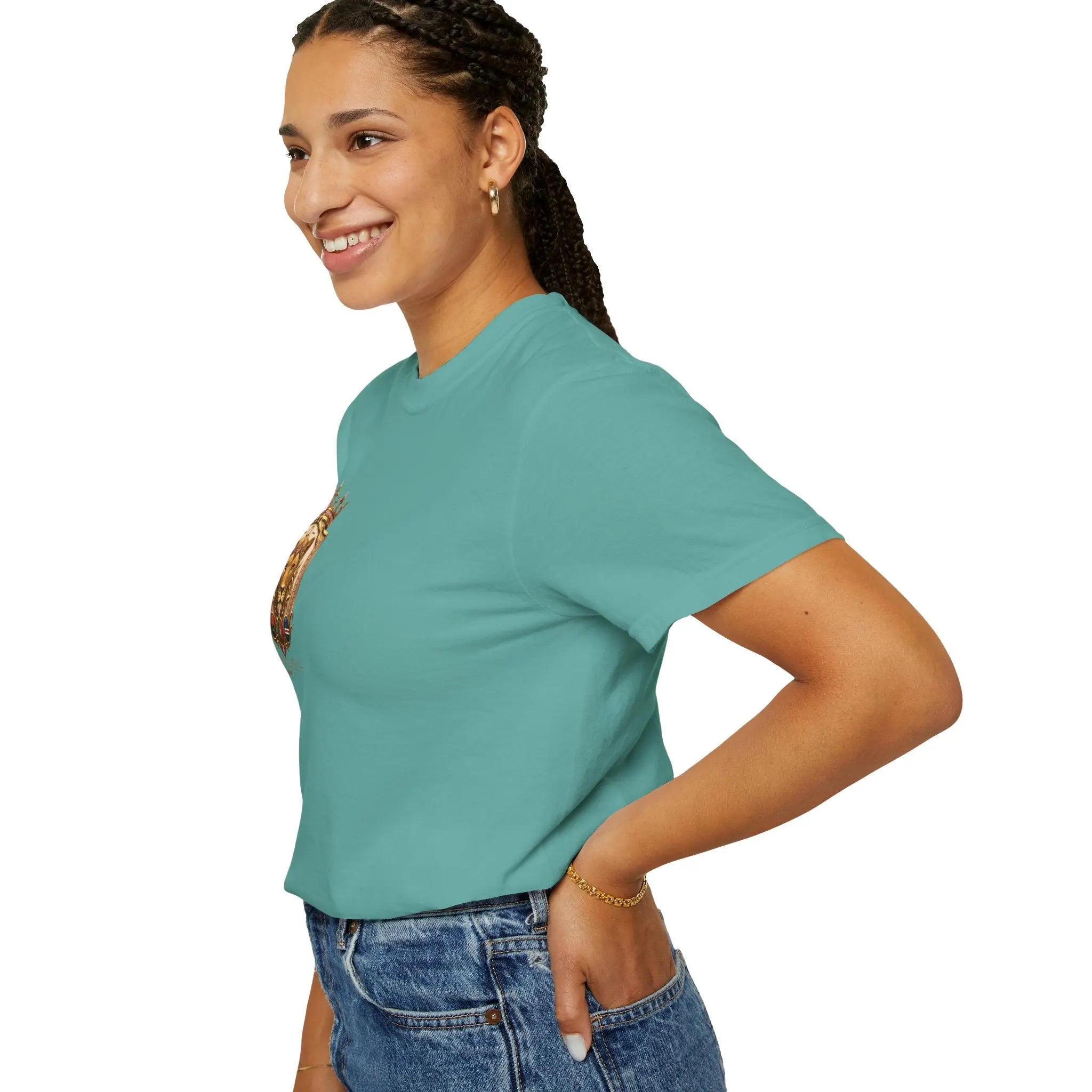 Lioness  T-shirt Printify