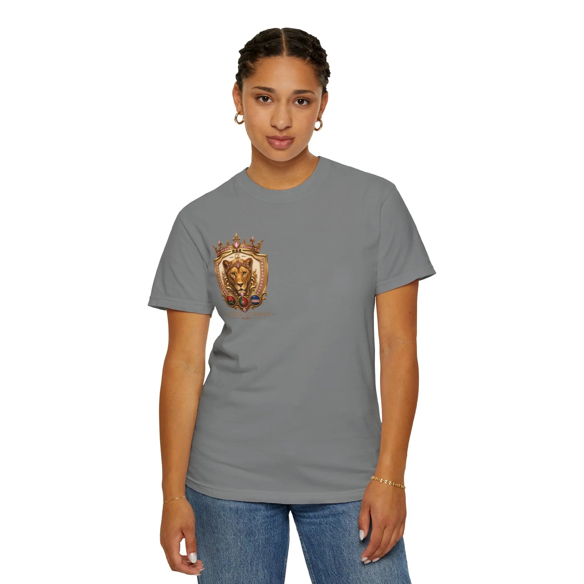 Lioness  T-shirt Printify